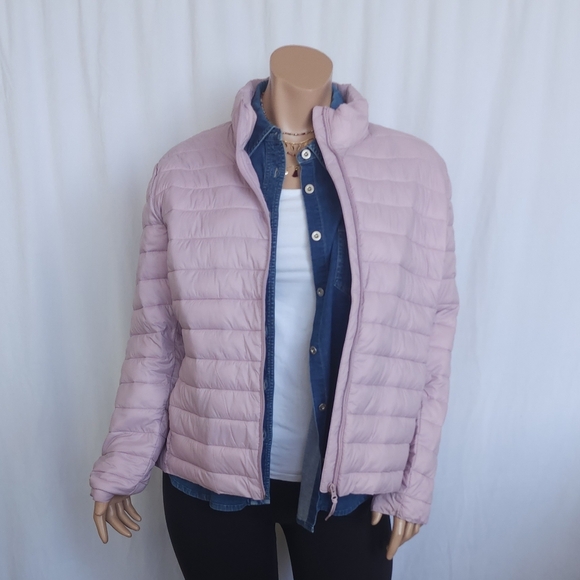 Packable Puffer Jacket in Lilac - Picture 7 of 14